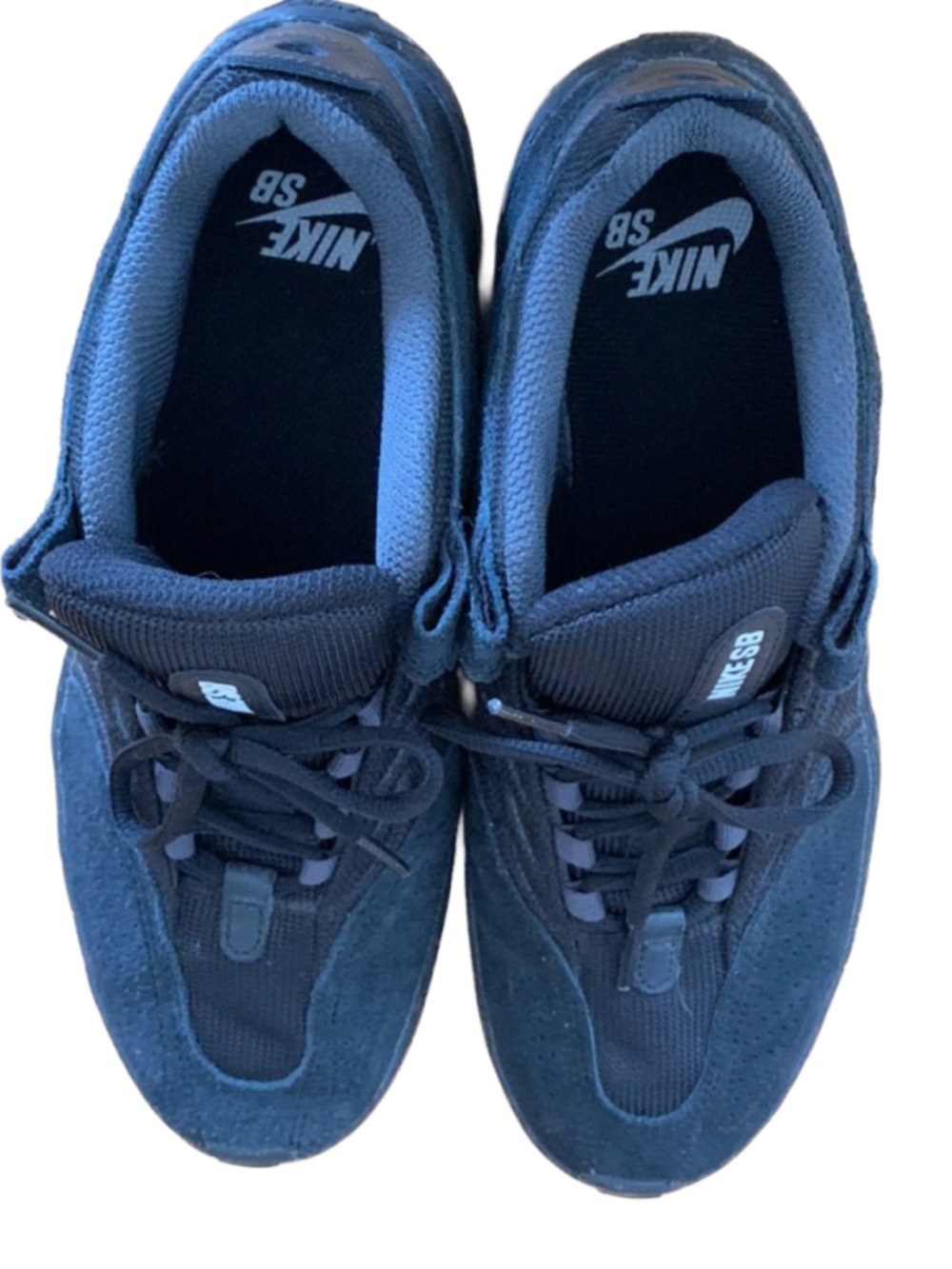 NIKE SB Women’s Black White Swoosh Gummy Sole Sneakers